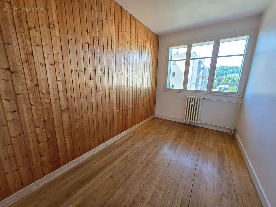 Appartement à BOURGOIN-JALLIEU