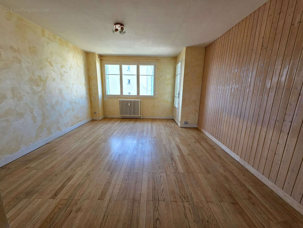 Appartement à BOURGOIN-JALLIEU