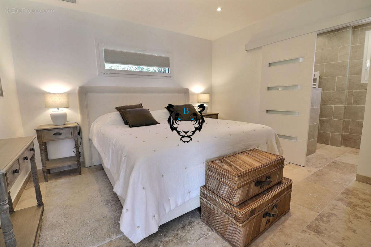 Appartement à LES ISSAMBRES