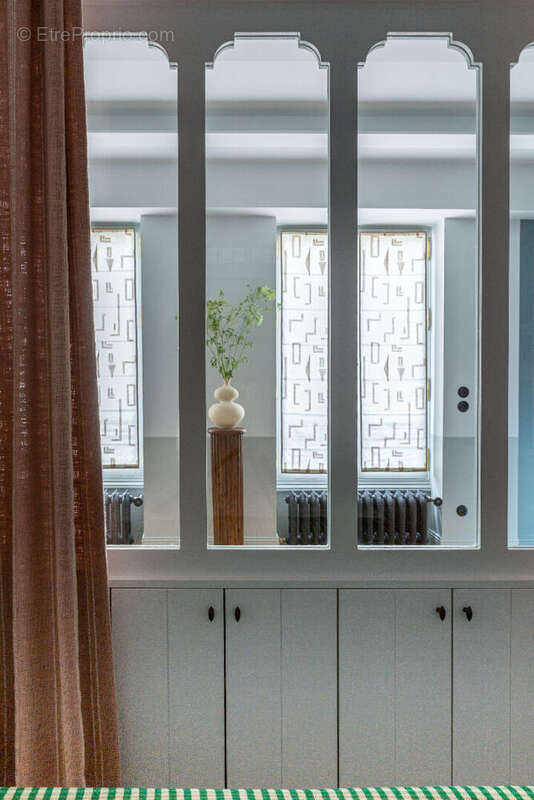 Appartement à PARIS-2E