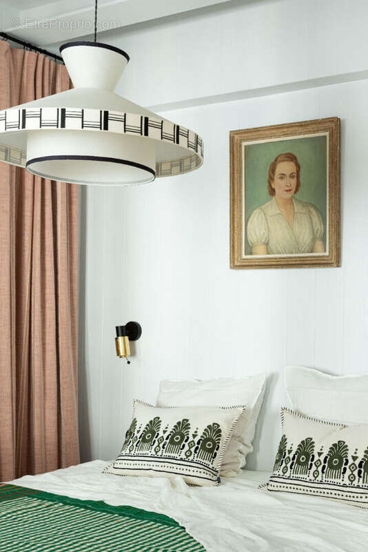 Appartement à PARIS-2E