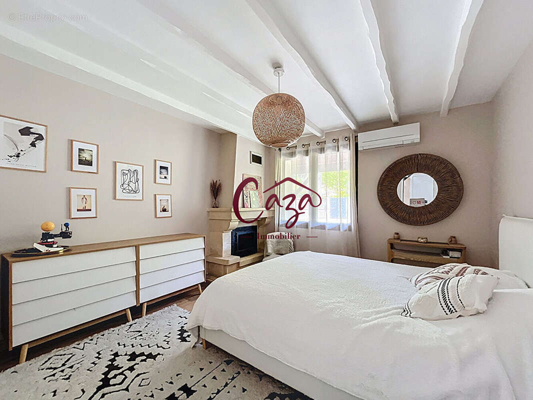 Maison à CAMBLANES-ET-MEYNAC