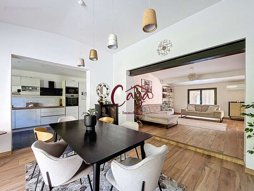 Maison à CAMBLANES-ET-MEYNAC