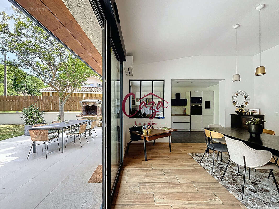 Maison à CAMBLANES-ET-MEYNAC