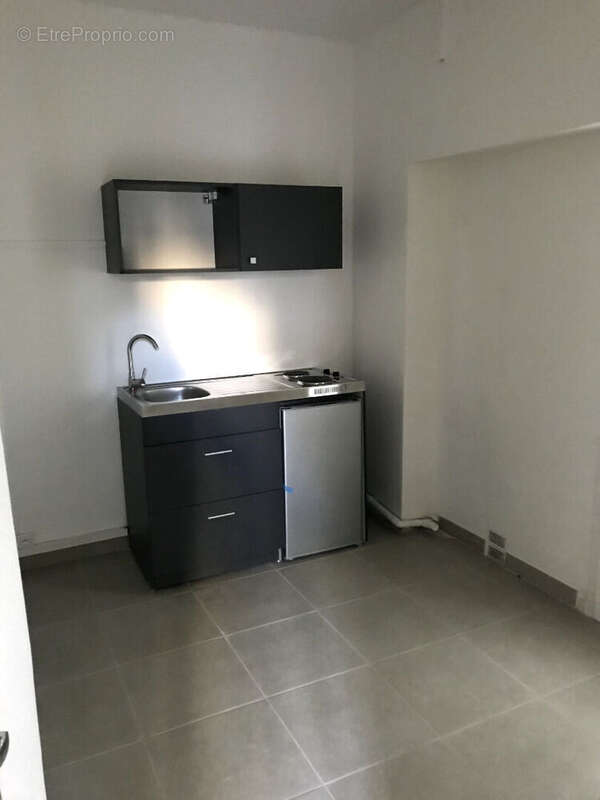 Appartement à MARSEILLE-4E