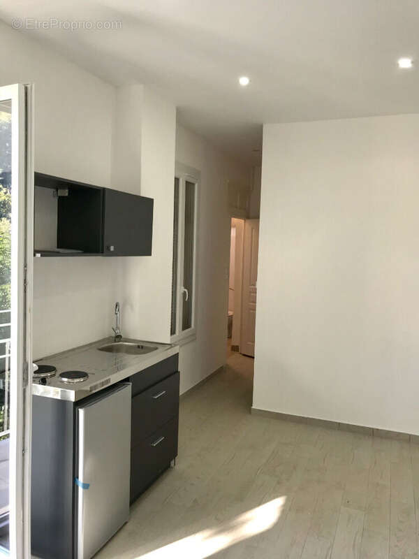 Appartement à MARSEILLE-4E