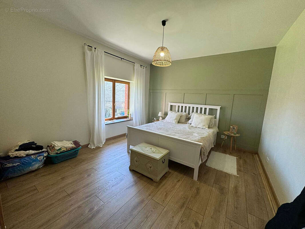 Maison à SAINT-PRIEST-LA-PLAINE