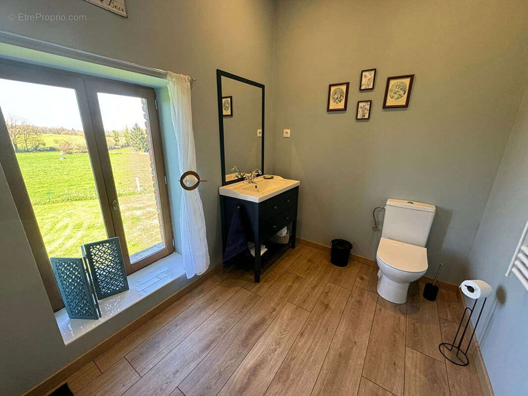 Maison à SAINT-PRIEST-LA-PLAINE