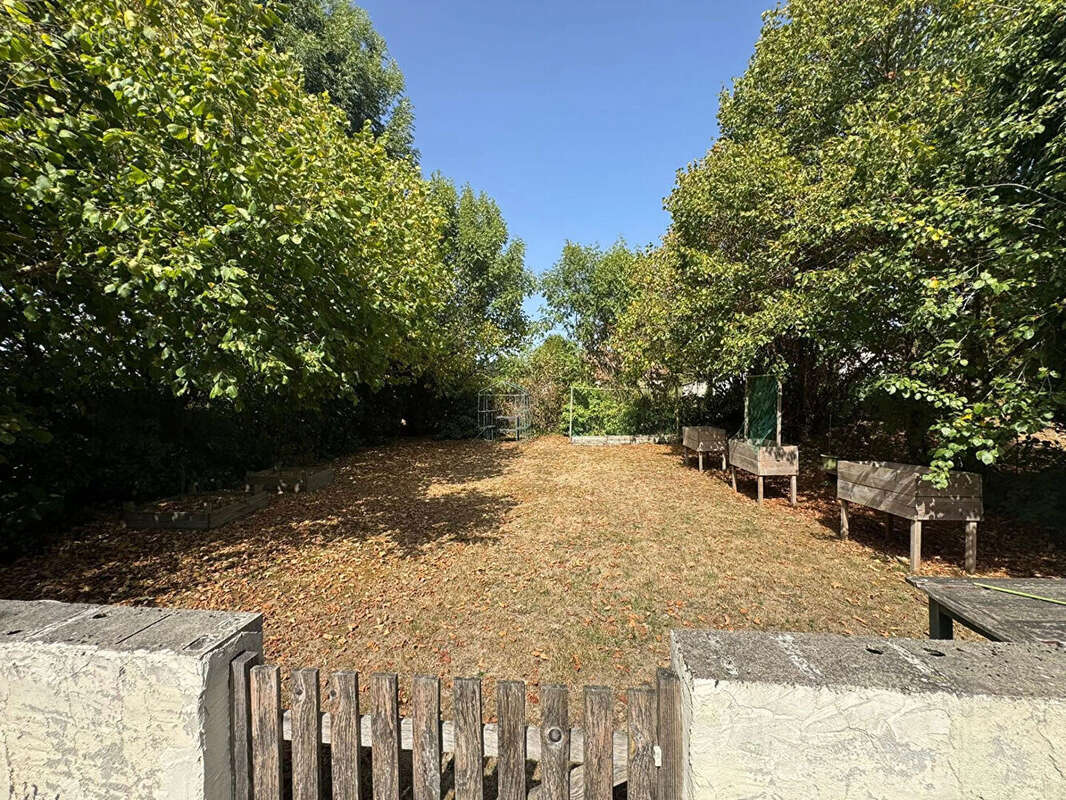 Maison à SAINT-PRIEST-LA-PLAINE