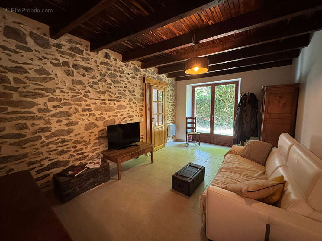 Maison à SAINT-SULPICE-LAURIERE