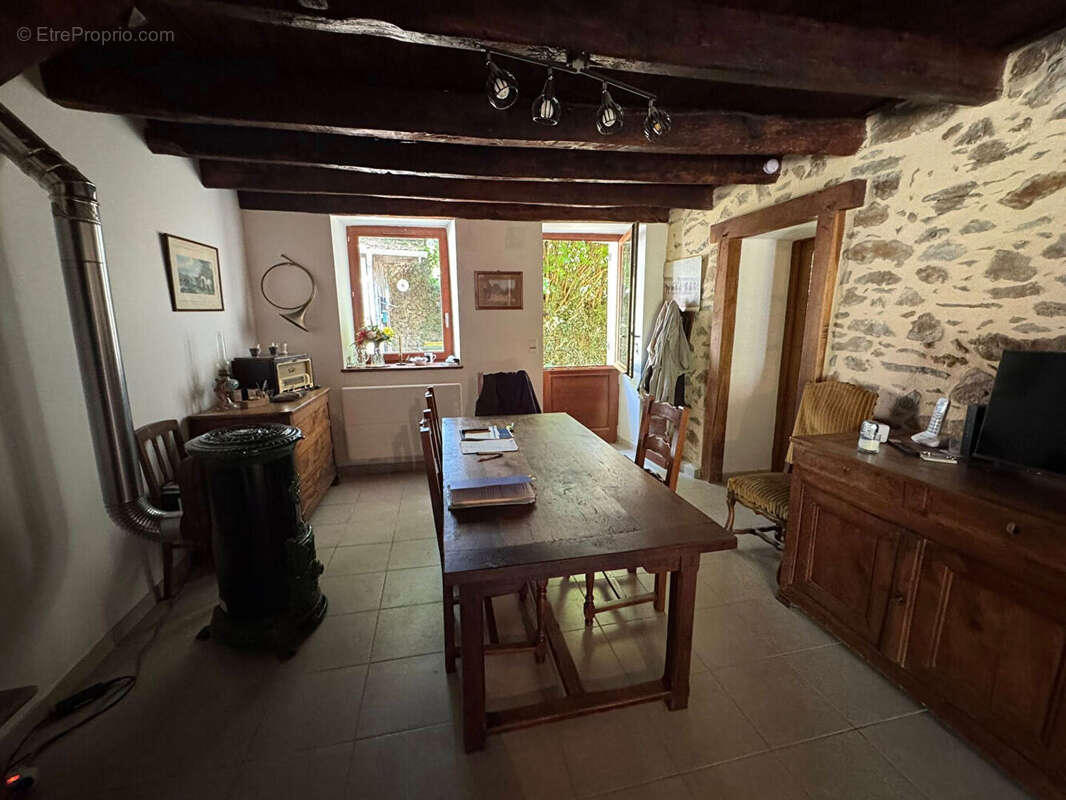 Maison à SAINT-SULPICE-LAURIERE