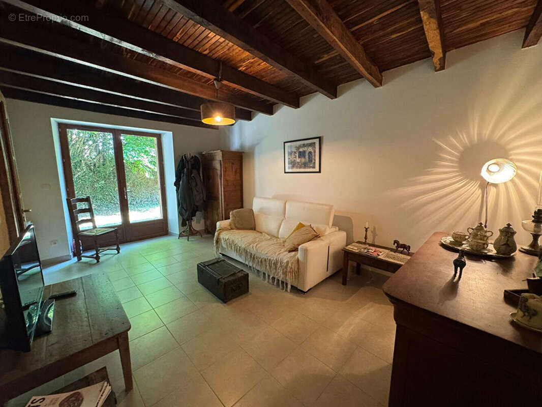 Maison à SAINT-SULPICE-LAURIERE