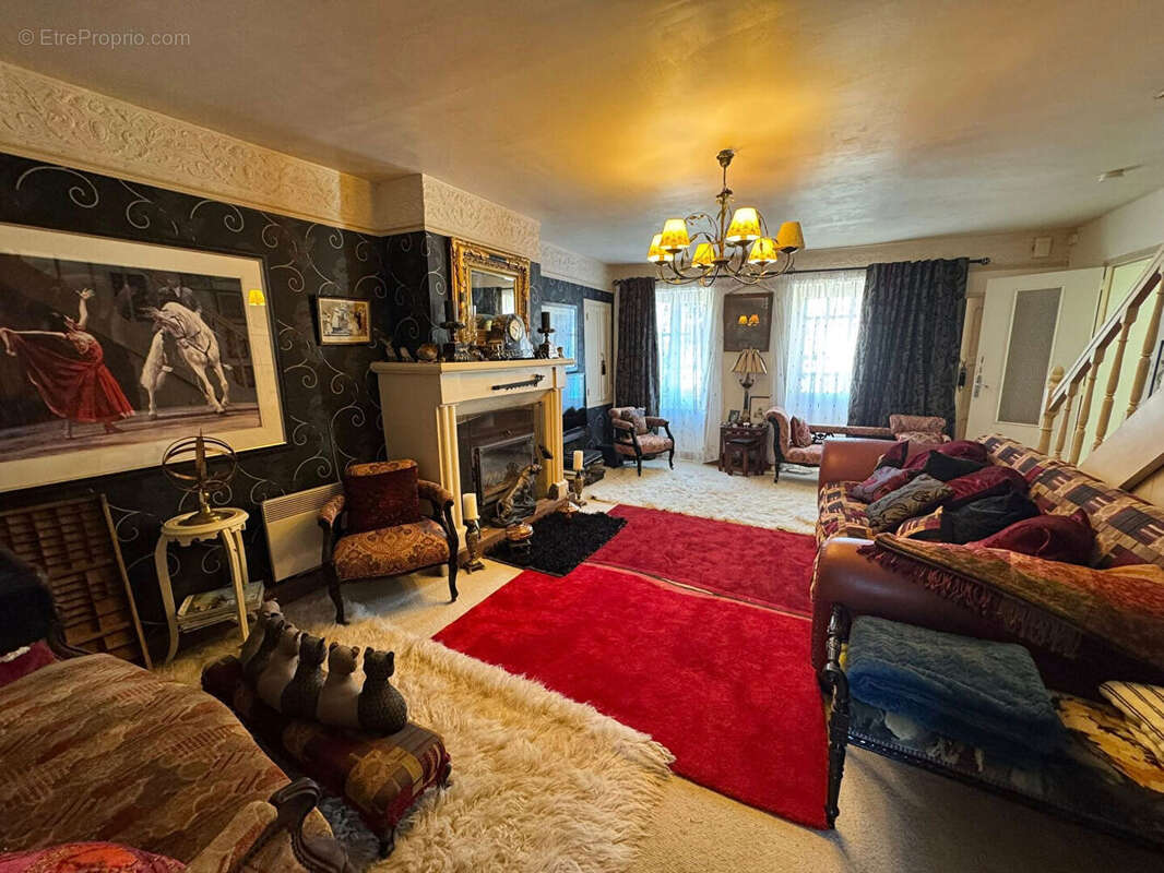 Maison à MAGNAC-LAVAL