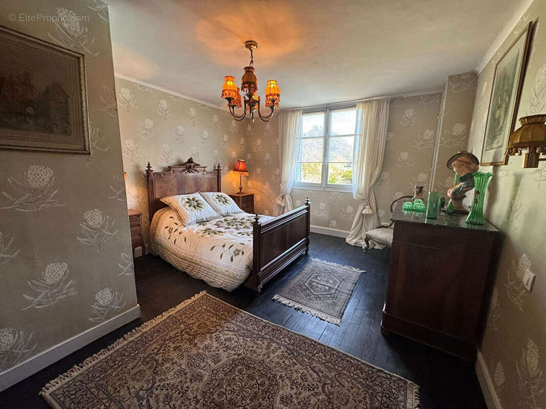 Maison à MAGNAC-LAVAL