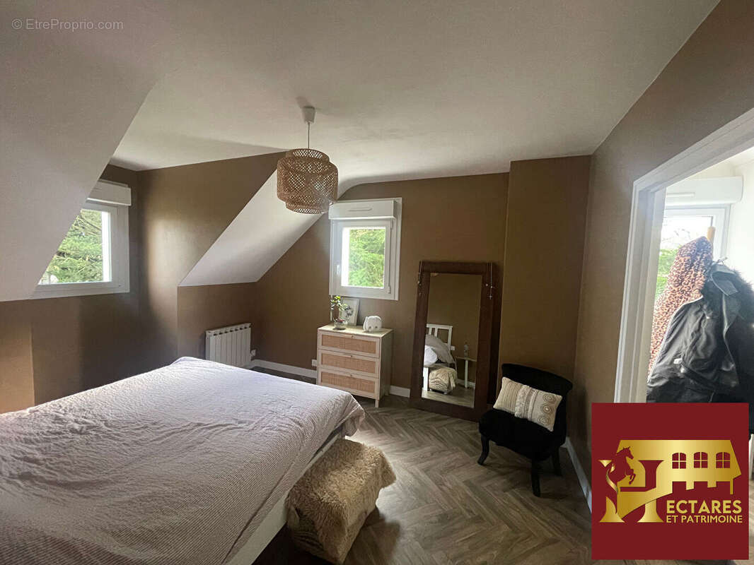 Maison à GRAND-AUVERNE