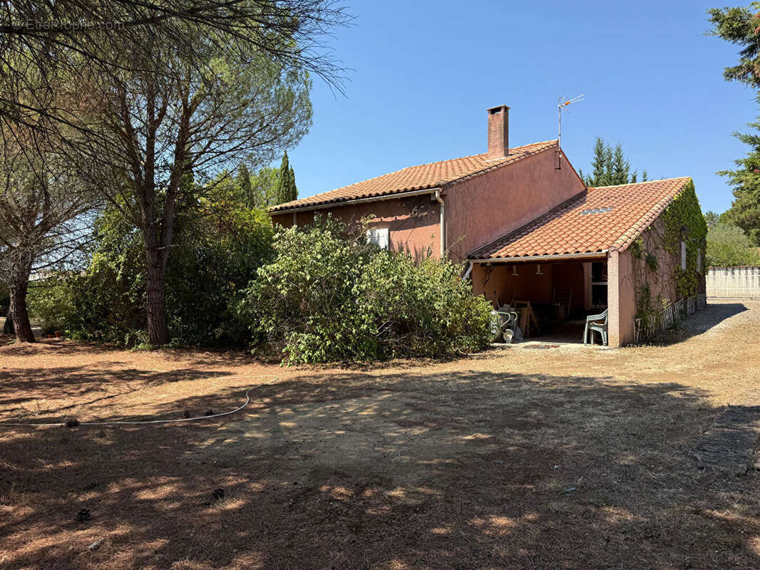 Maison à VILLEMOUSTAUSSOU