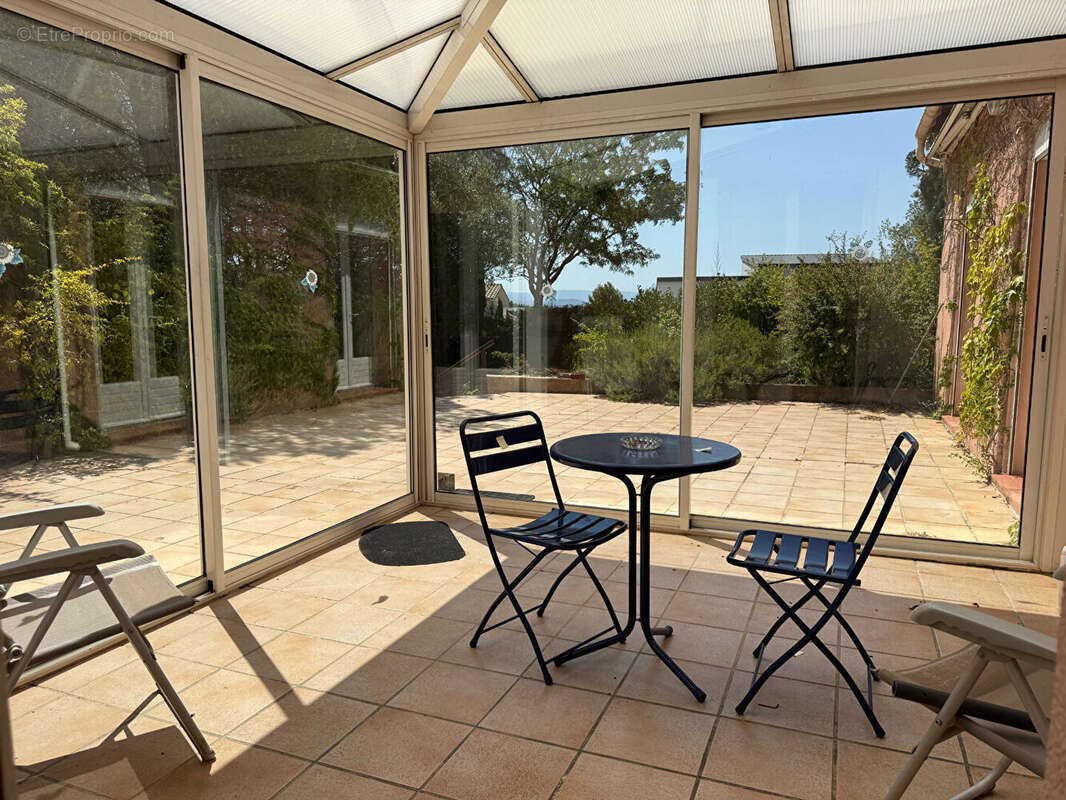 Maison à VILLEMOUSTAUSSOU