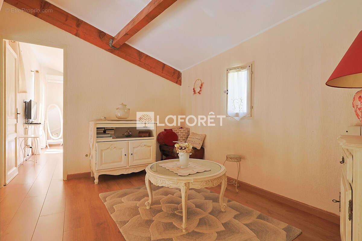 Maison à SAINT-JEAN-DE-VEDAS