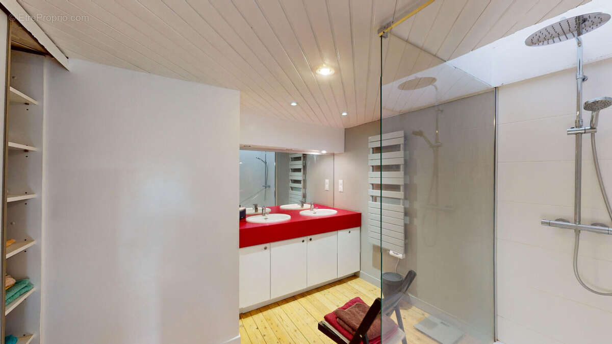 Maison à MORTAGNE-SUR-SEVRE