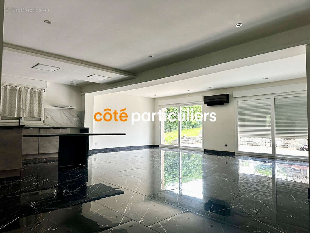 Maison à THAON-LES-VOSGES