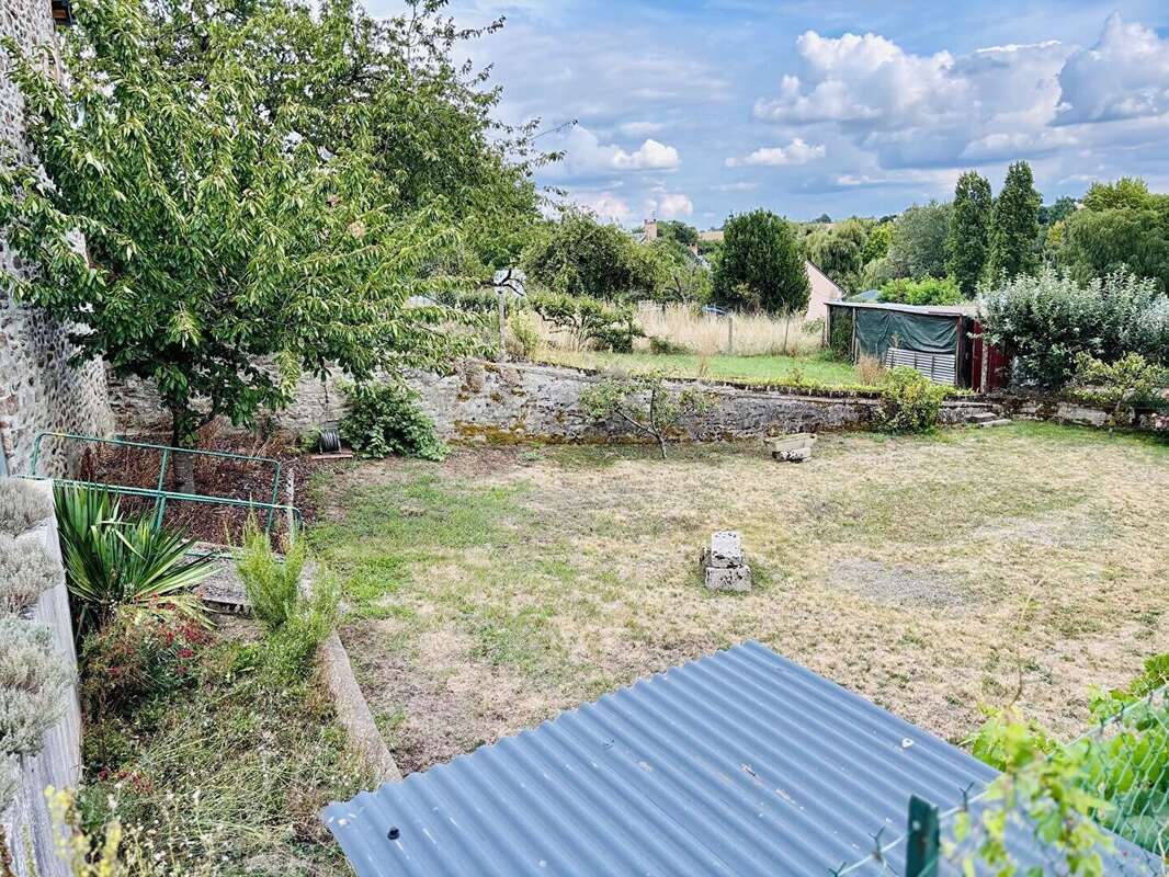 Maison à SOUGE-LE-GANELON