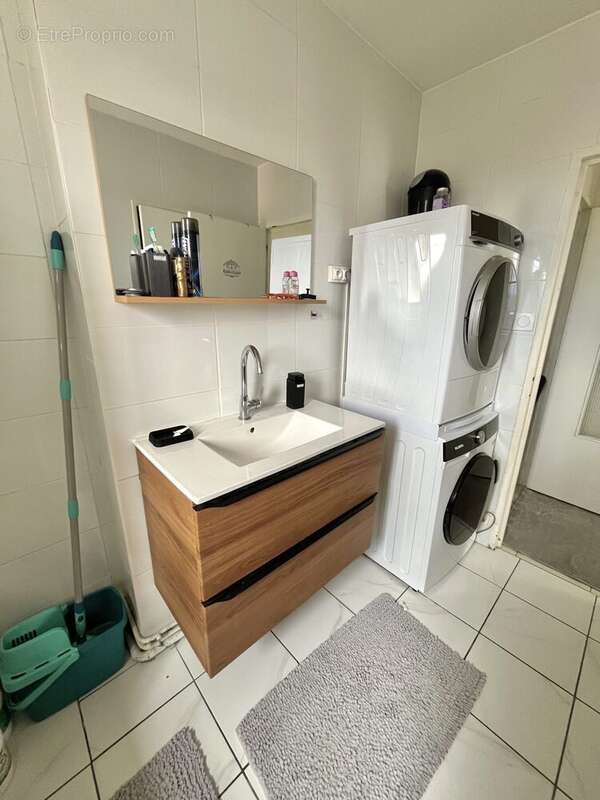 Appartement à LA RICAMARIE