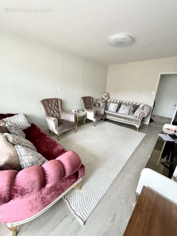 Appartement à LA RICAMARIE