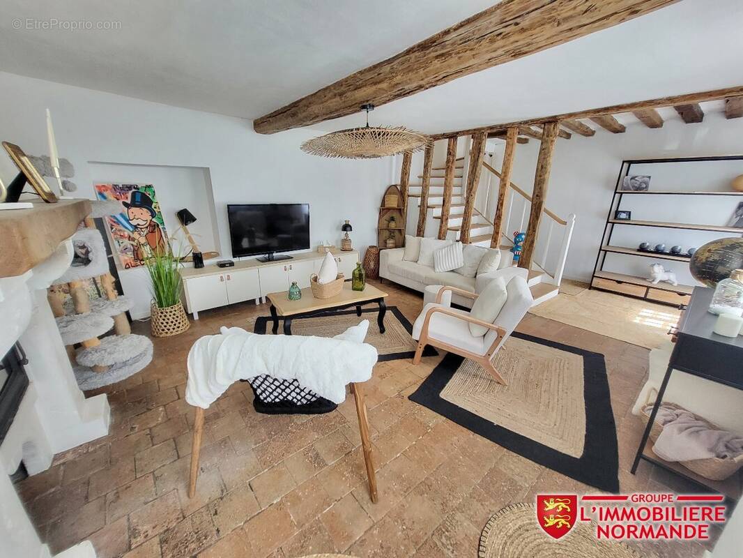 Maison à LA VILLENEUVE-EN-CHEVRIE