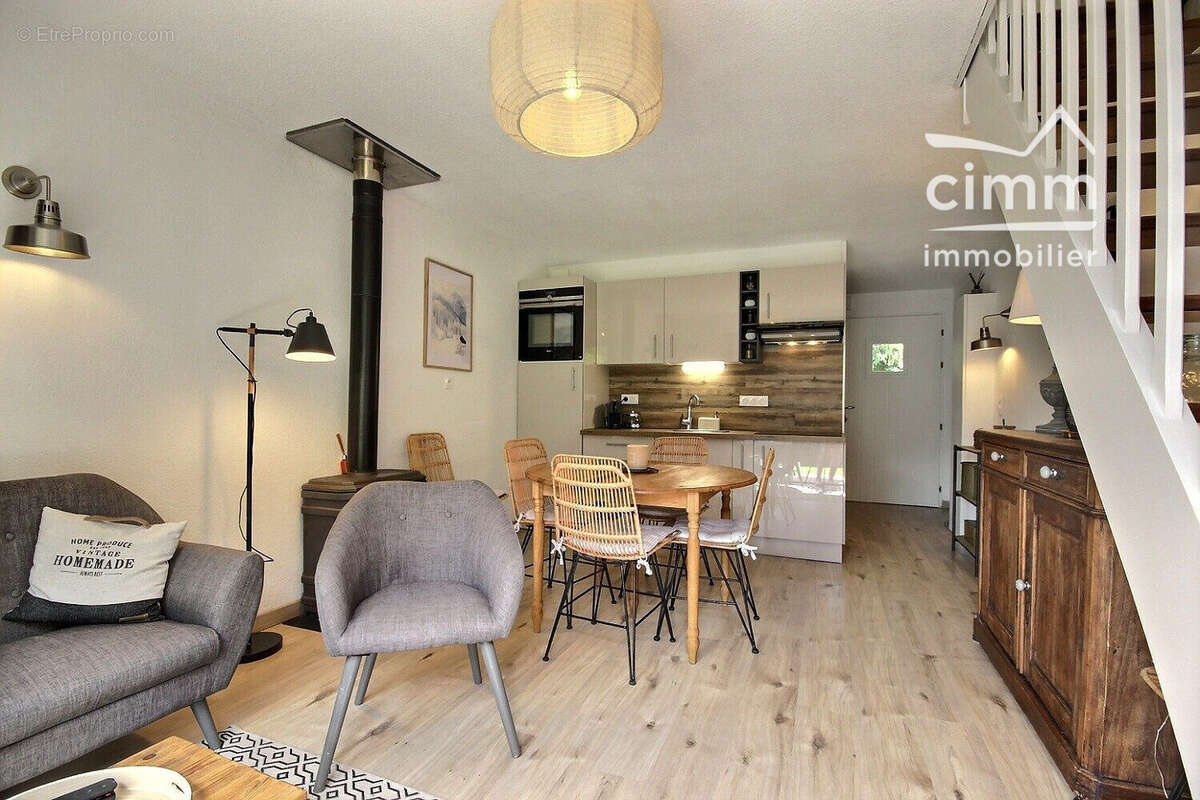 Maison à ARACHES-LA-FRASSE