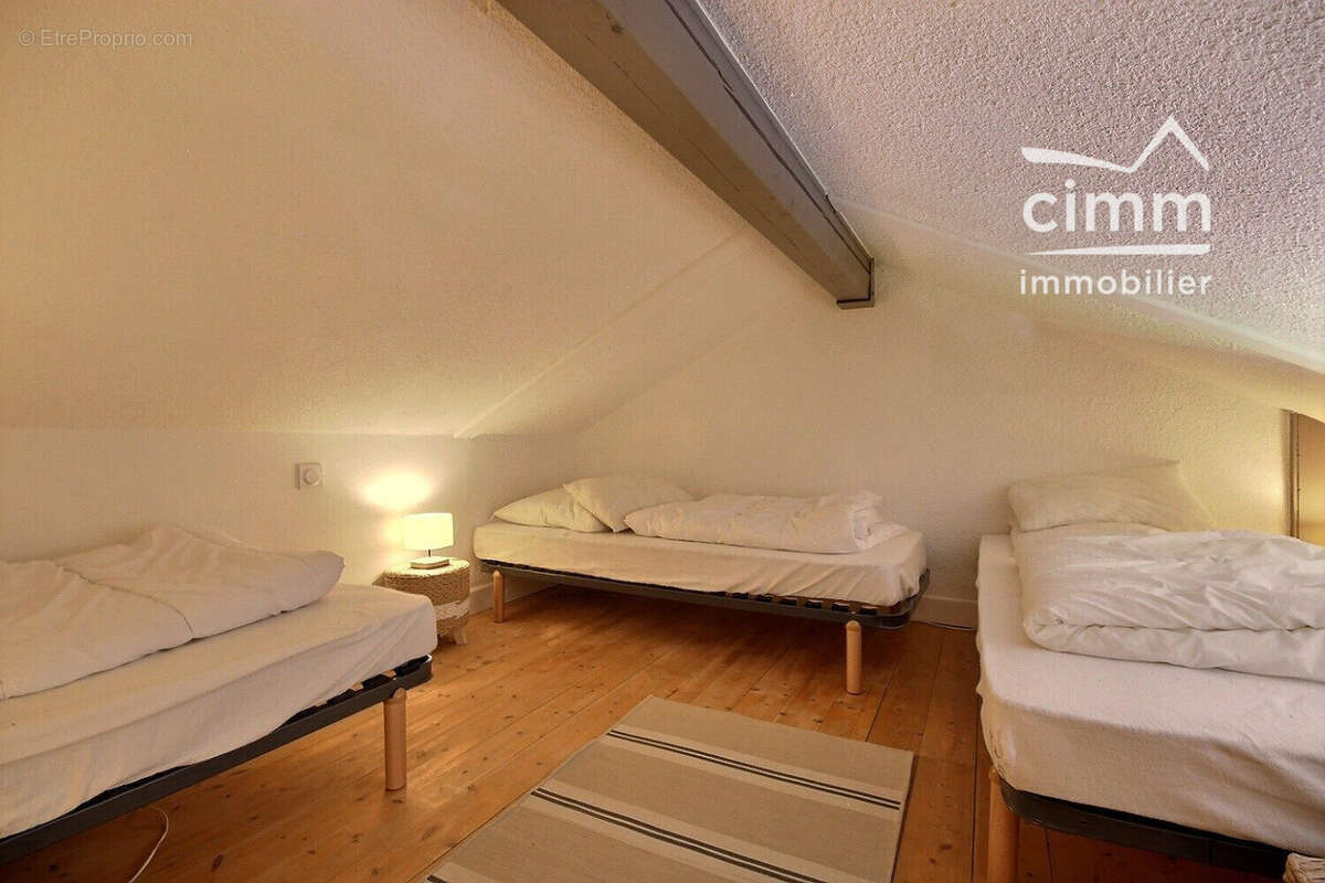 Maison à ARACHES-LA-FRASSE