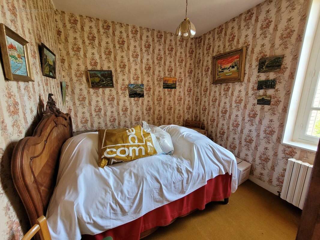 Maison à MOUTIERS-AU-PERCHE