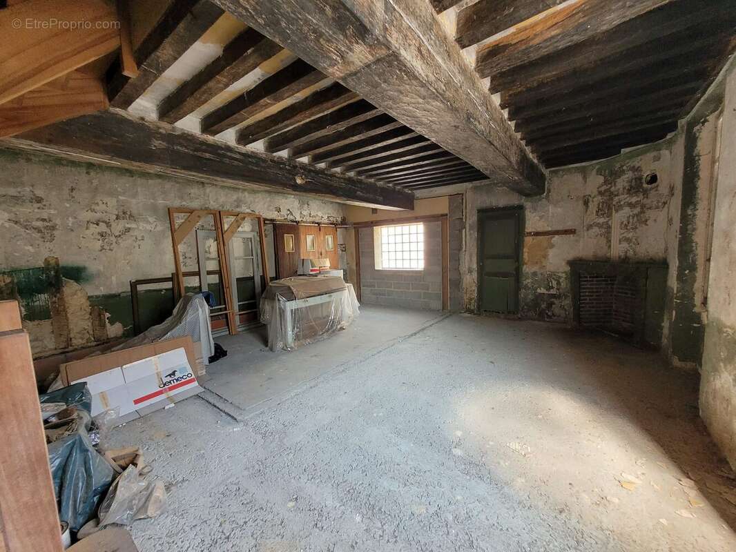 Maison à MOUTIERS-AU-PERCHE