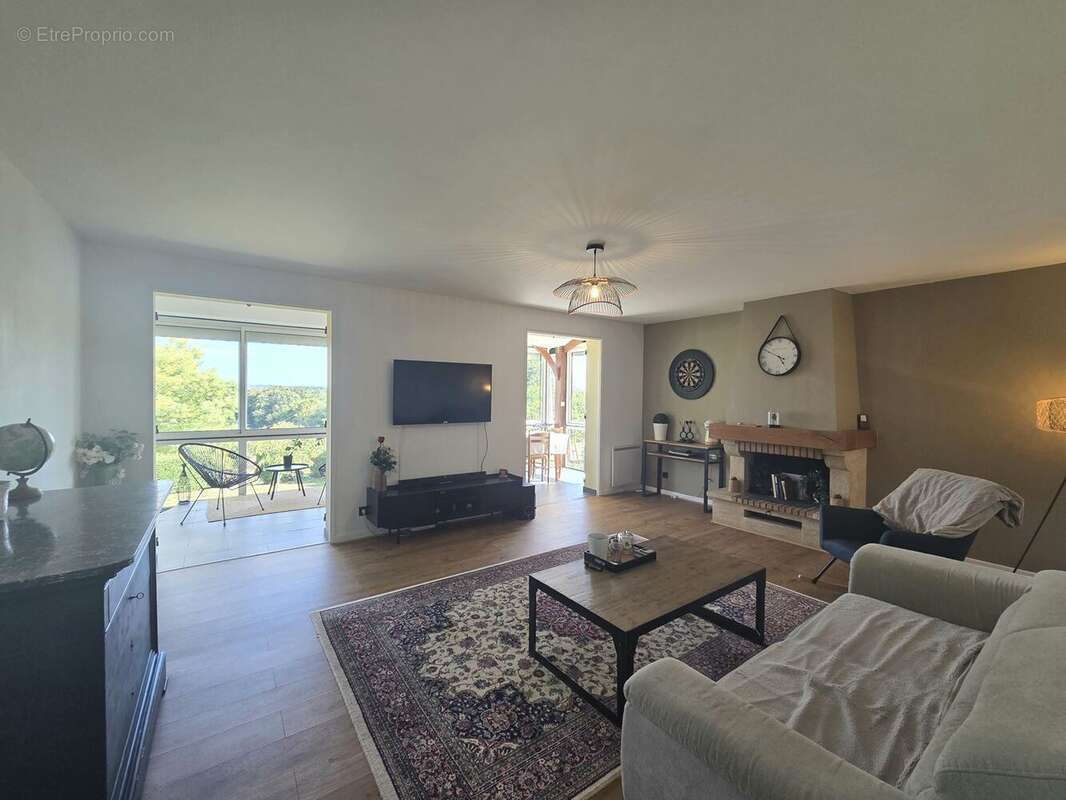 Maison à SAINT-DENIS-DE-PILE