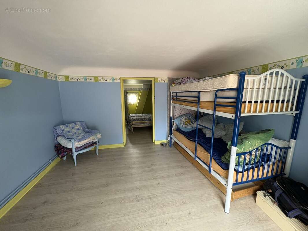 Maison à REGNIERE-ECLUSE