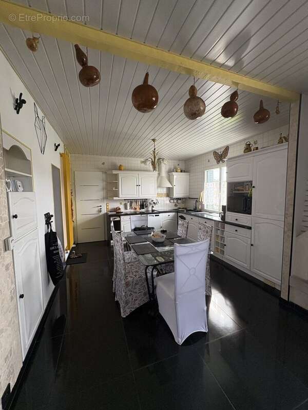 Maison à REGNIERE-ECLUSE