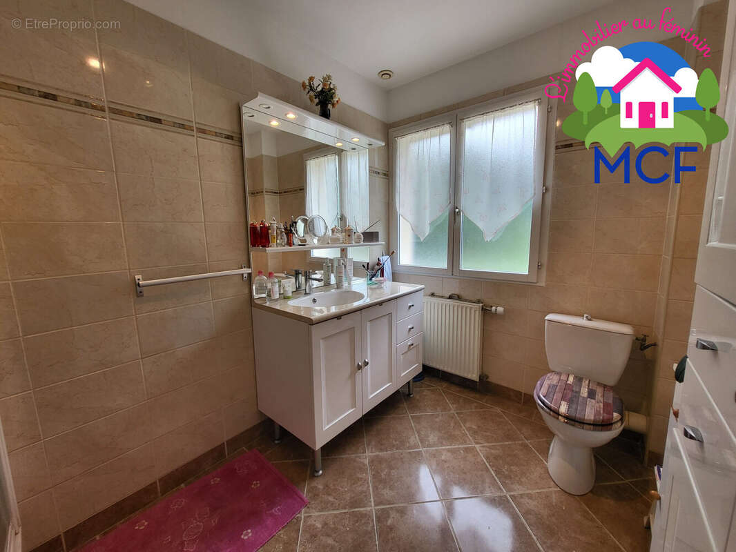 Maison à DAMMARTIN-EN-SERVE