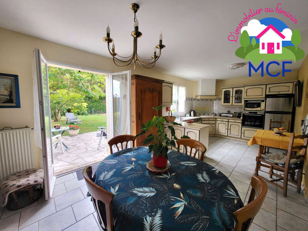 Maison à DAMMARTIN-EN-SERVE