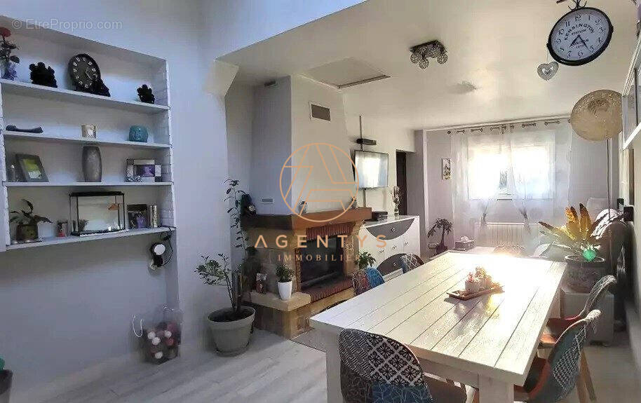 Maison à CHAMPIGNY-SUR-MARNE