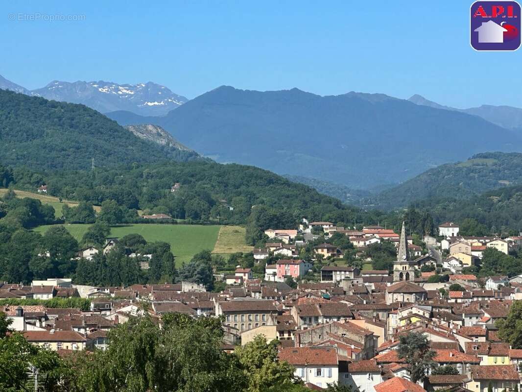 Terrain à SAINT-GIRONS