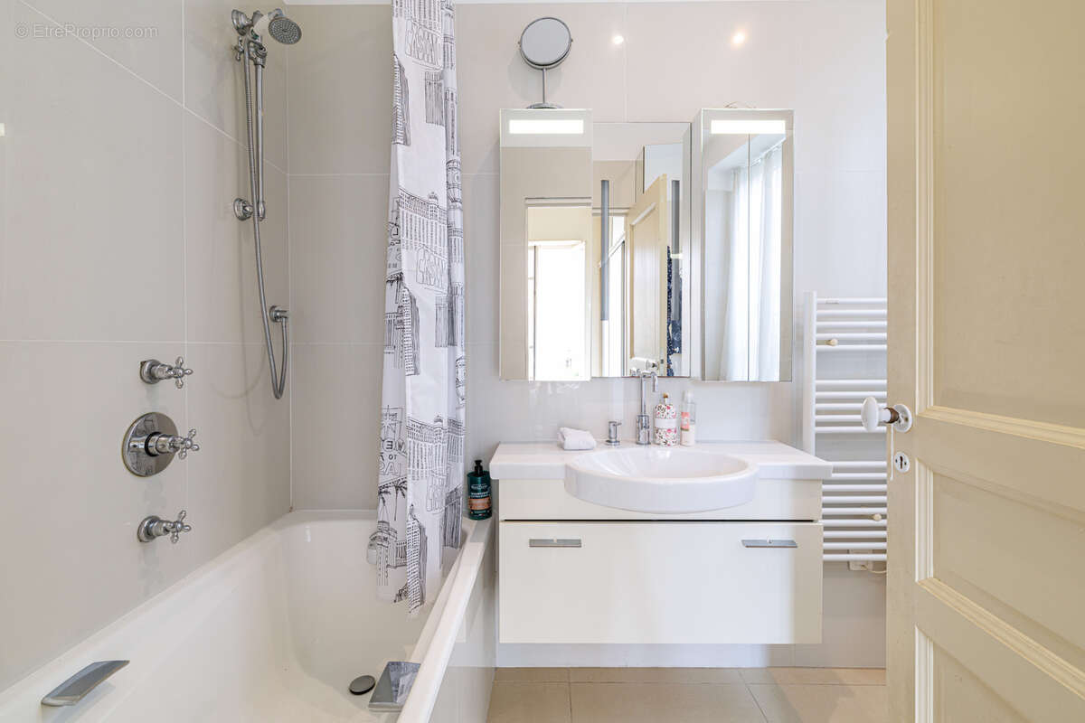 Appartement à VILLEFRANCHE-SUR-MER