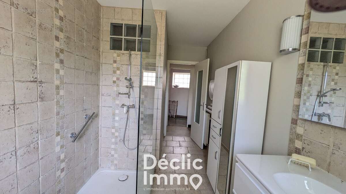 Maison à THEIL-RABIER