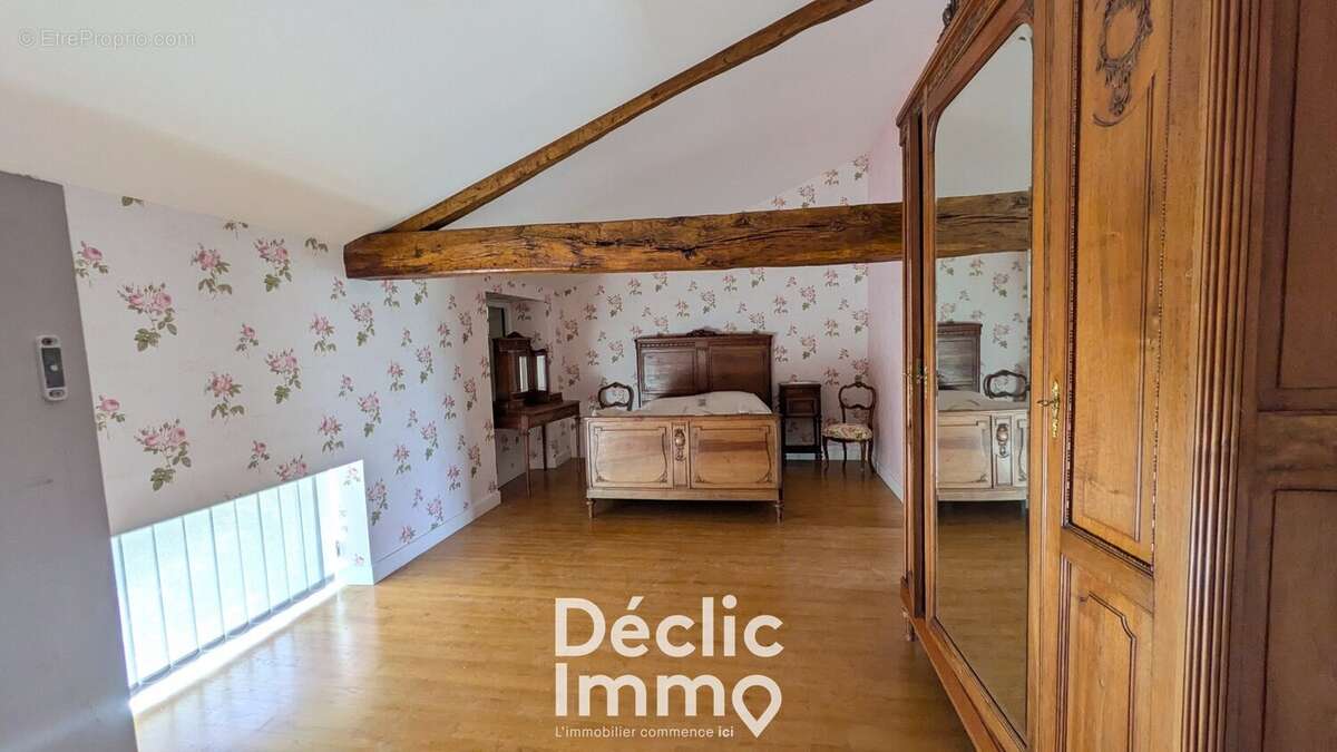 Maison à THEIL-RABIER