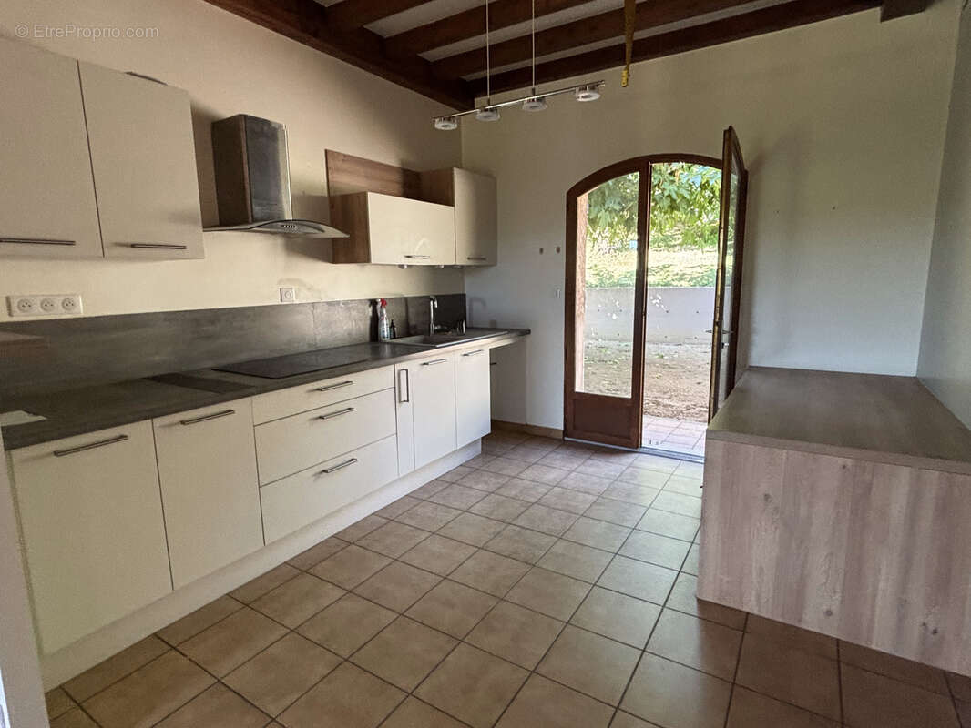 Maison à SAINT-CYR-AU-MONT-D&#039;OR