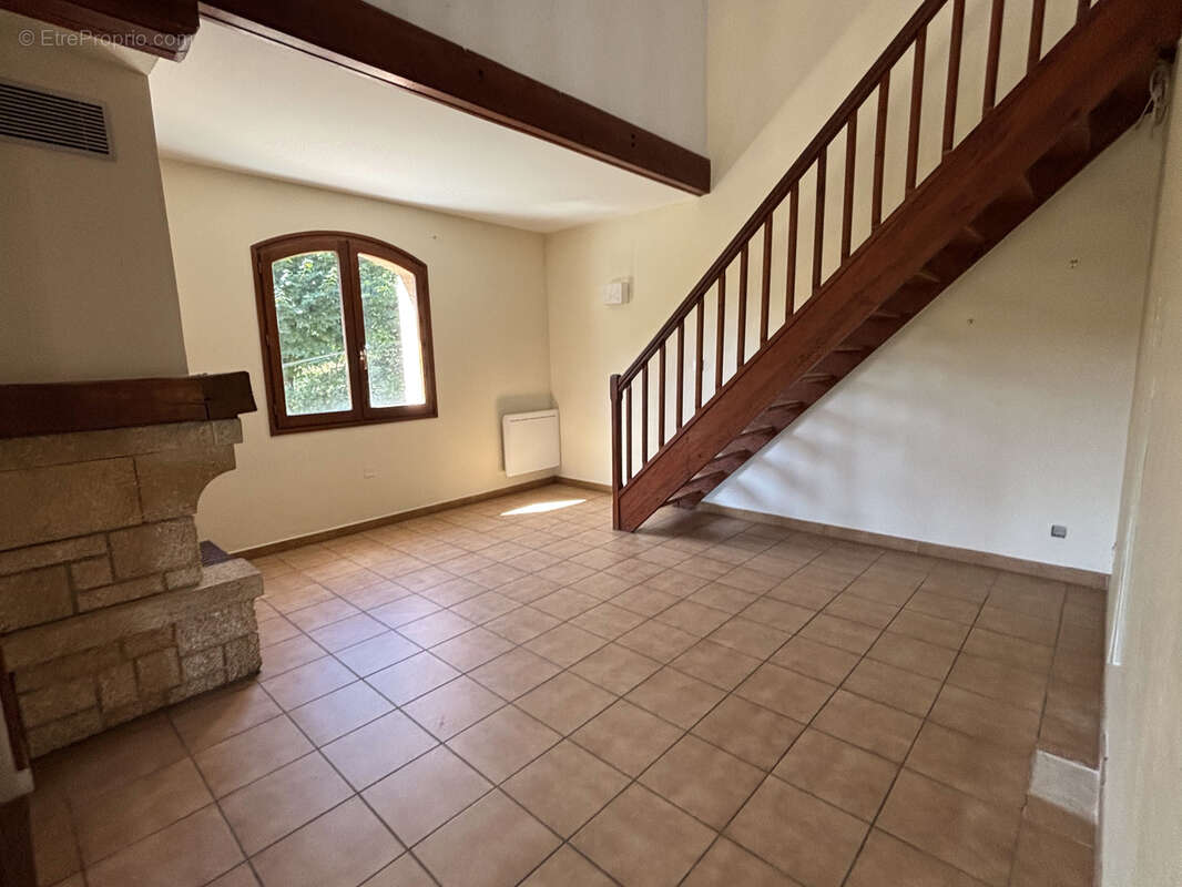 Maison à SAINT-CYR-AU-MONT-D&#039;OR