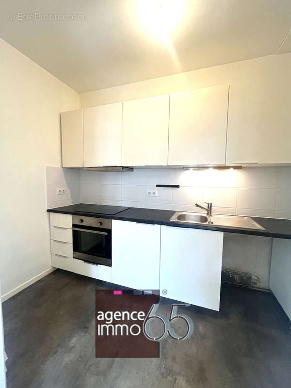 Appartement à ESQUIEZE-SERE