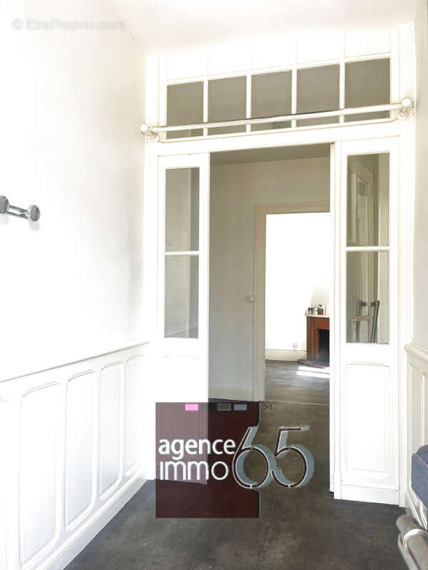 Appartement à ESQUIEZE-SERE