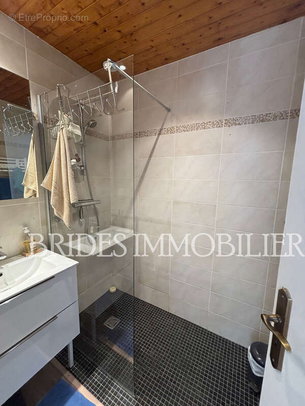 Appartement à BRIDES-LES-BAINS