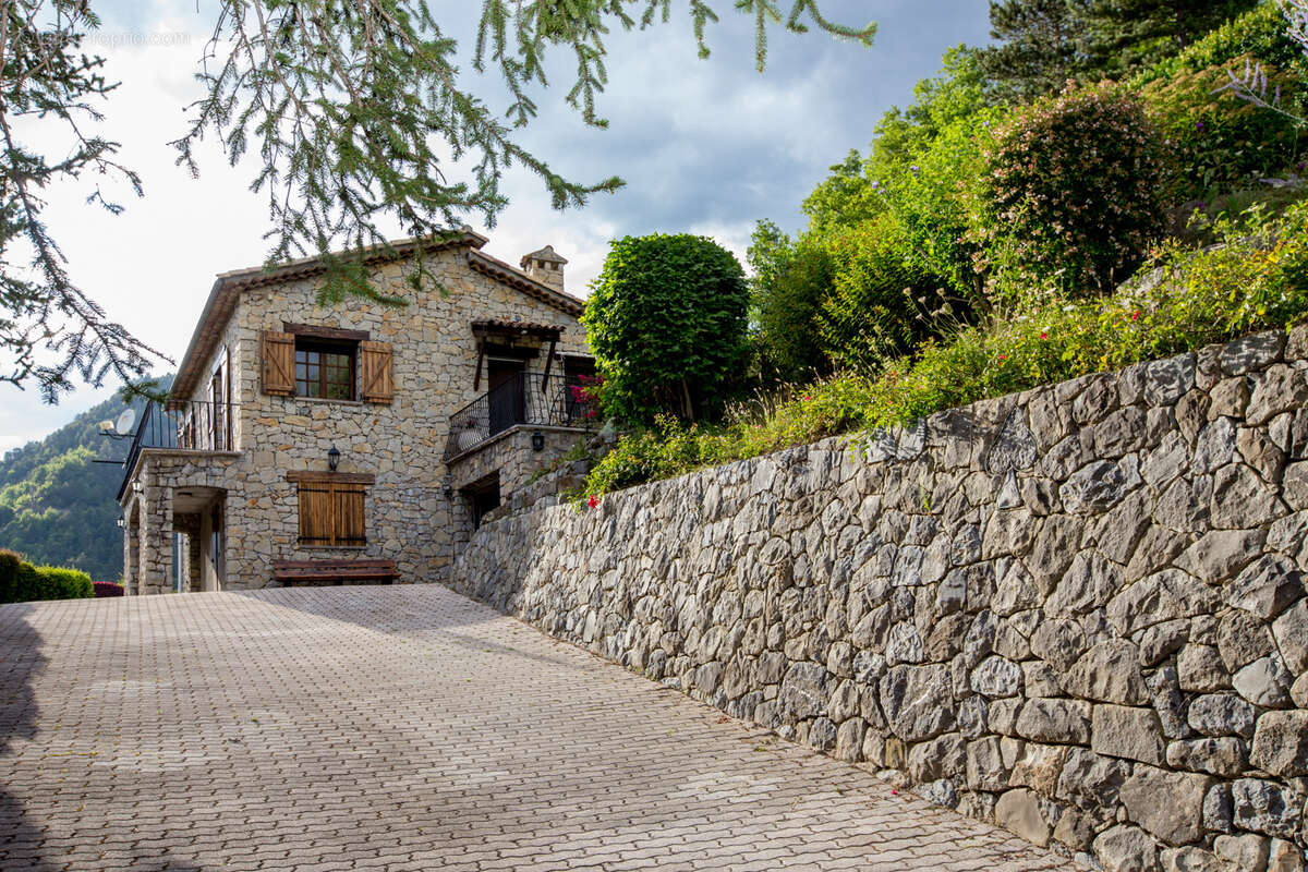 Maison à GUILLAUMES