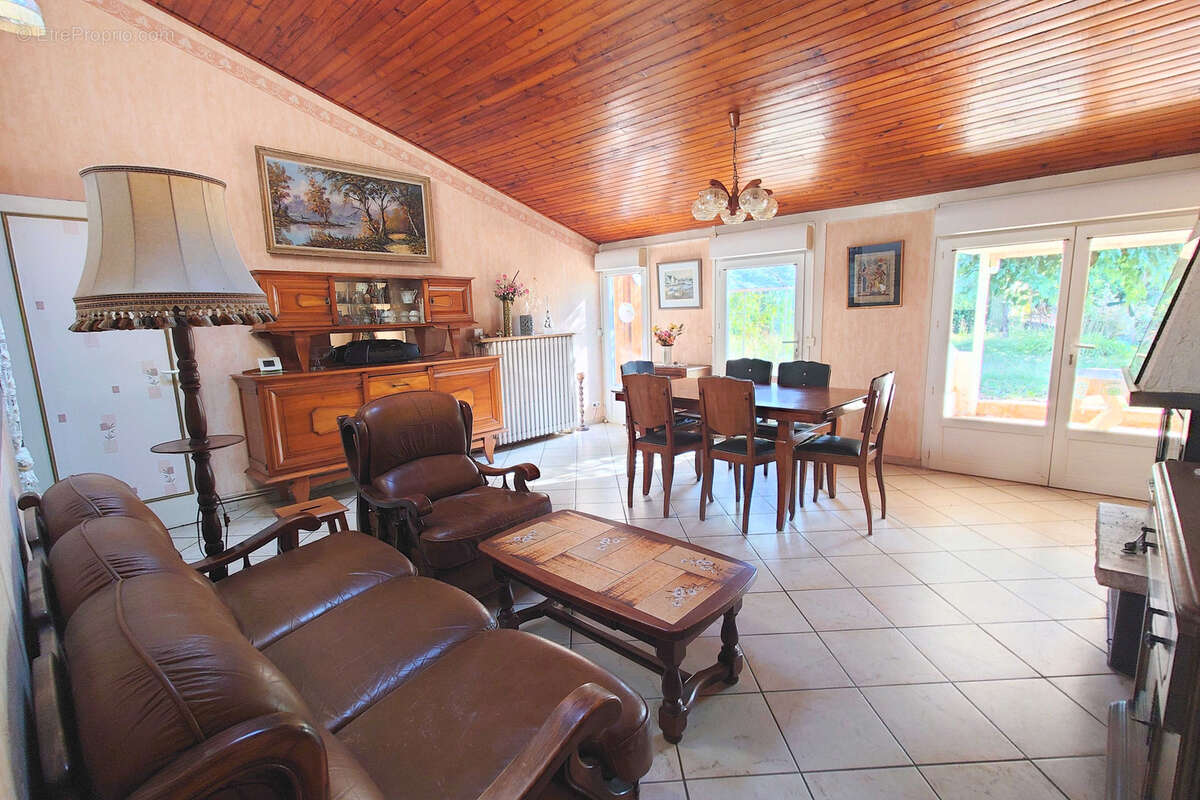 Maison à VILLEFRANCHE-DE-ROUERGUE