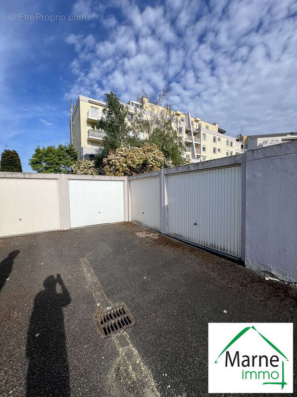 Parking à BISCHHEIM